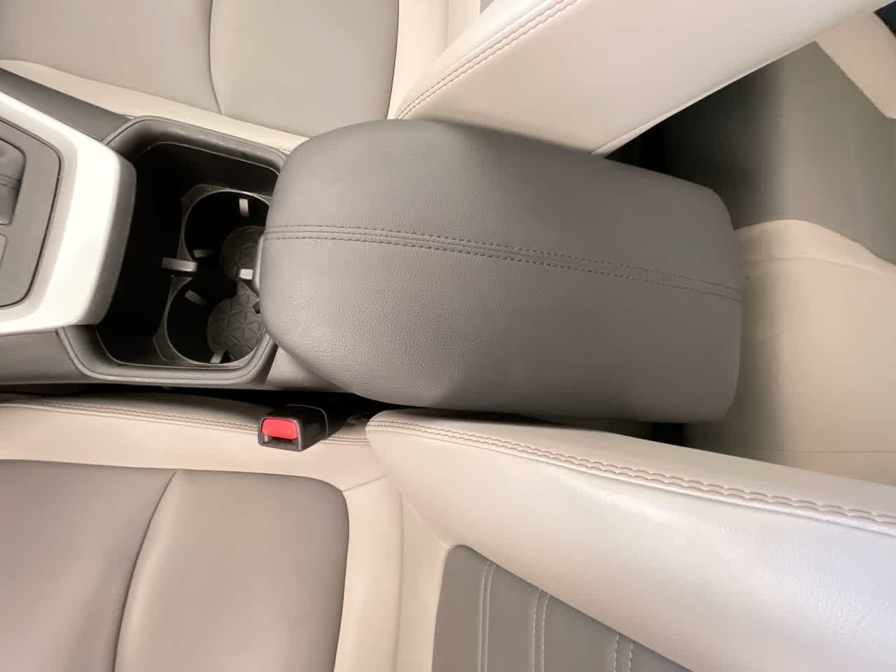 Thumbnail: 2024 Toyota RAV4 - 21