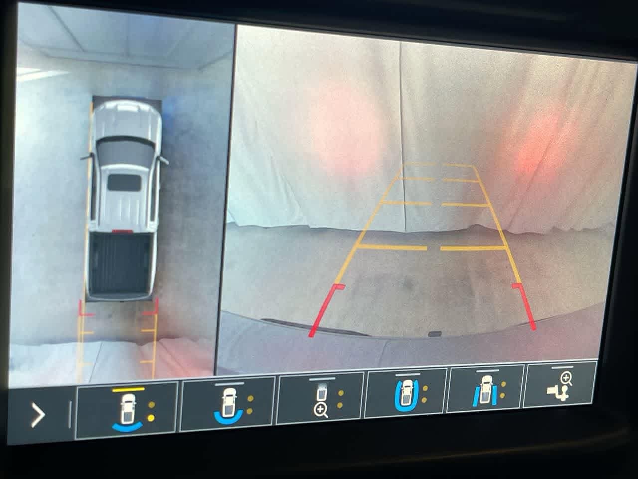 Thumbnail: 2019 Chevrolet Silverado 1500 - 17