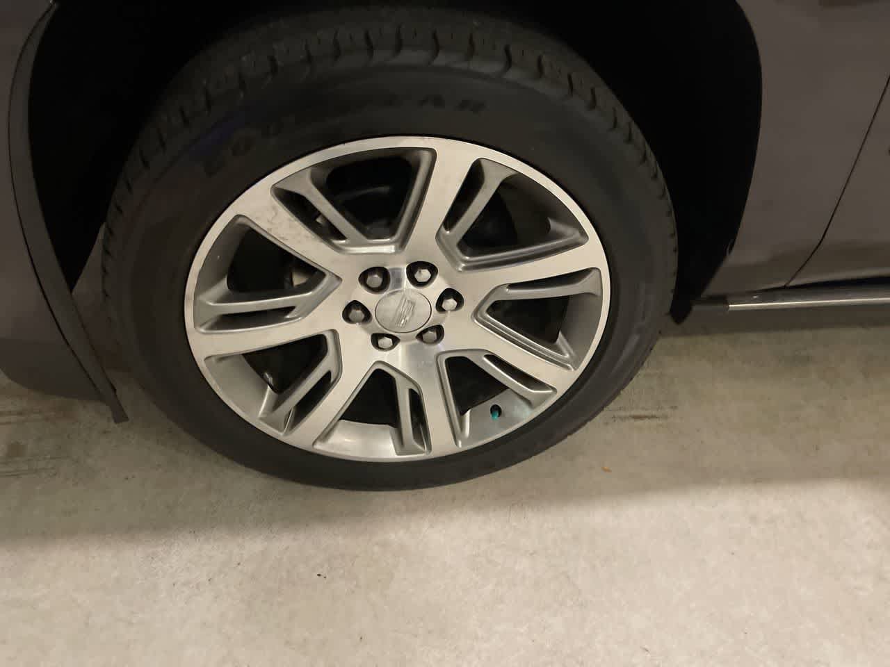 Thumbnail: 2015 Cadillac Escalade - 10