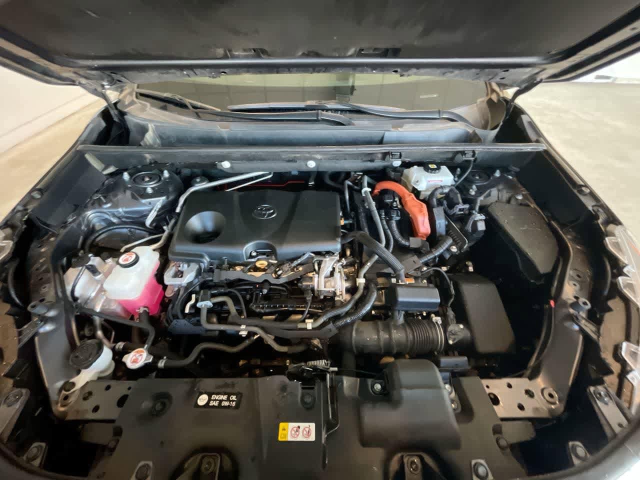 Thumbnail: 2020 Toyota RAV4 - 25