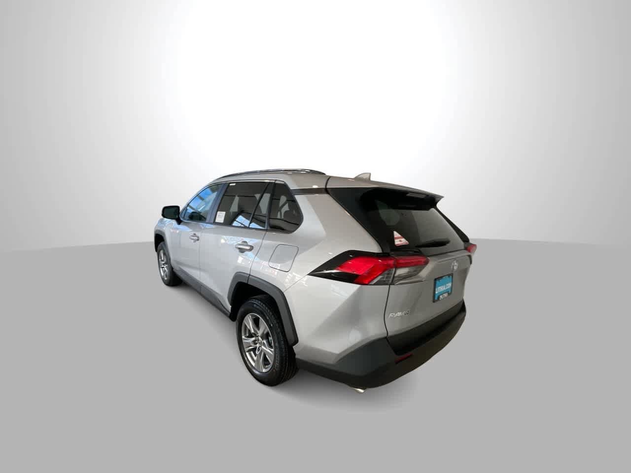 Thumbnail: 2025 Toyota RAV4 - 6