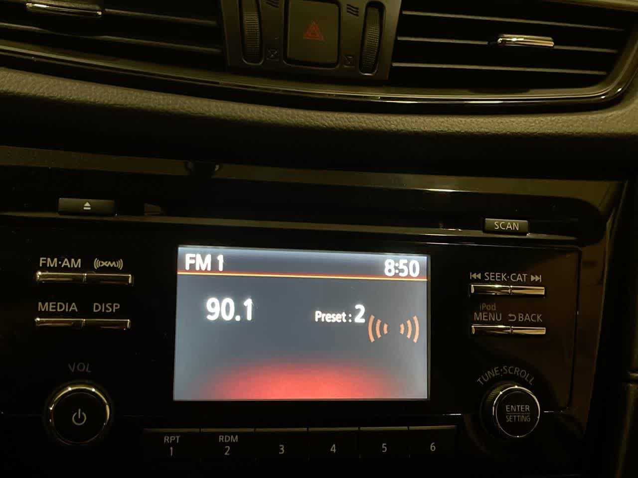 Thumbnail: 2017 Nissan Rogue - 16