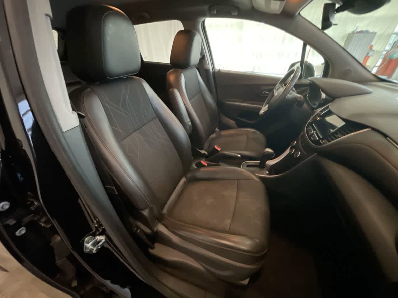 Thumbnail: 2019 Chevrolet Trax - 24