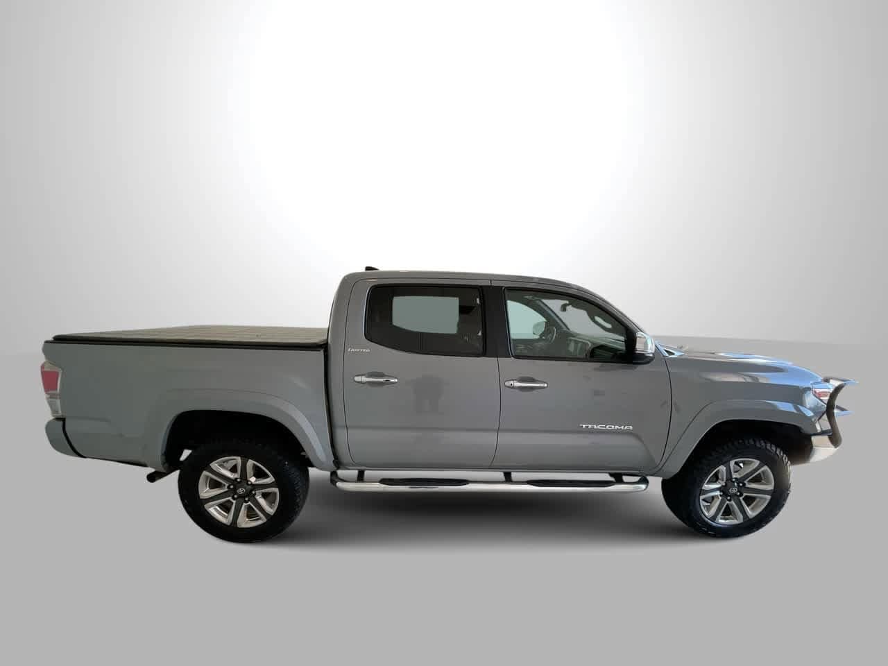 2018 Toyota Tacoma  9