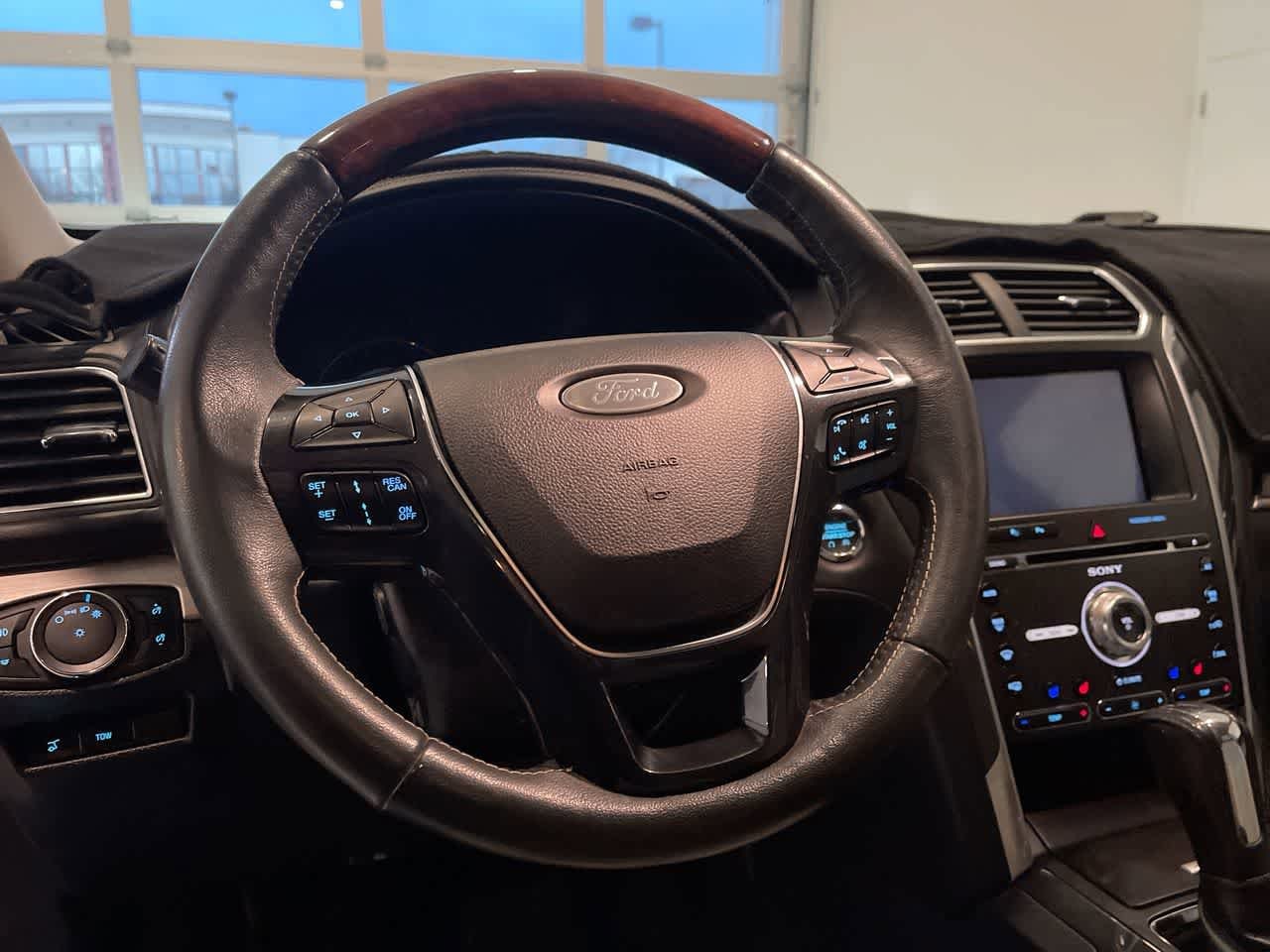 Thumbnail: 2018 Ford Explorer - 14