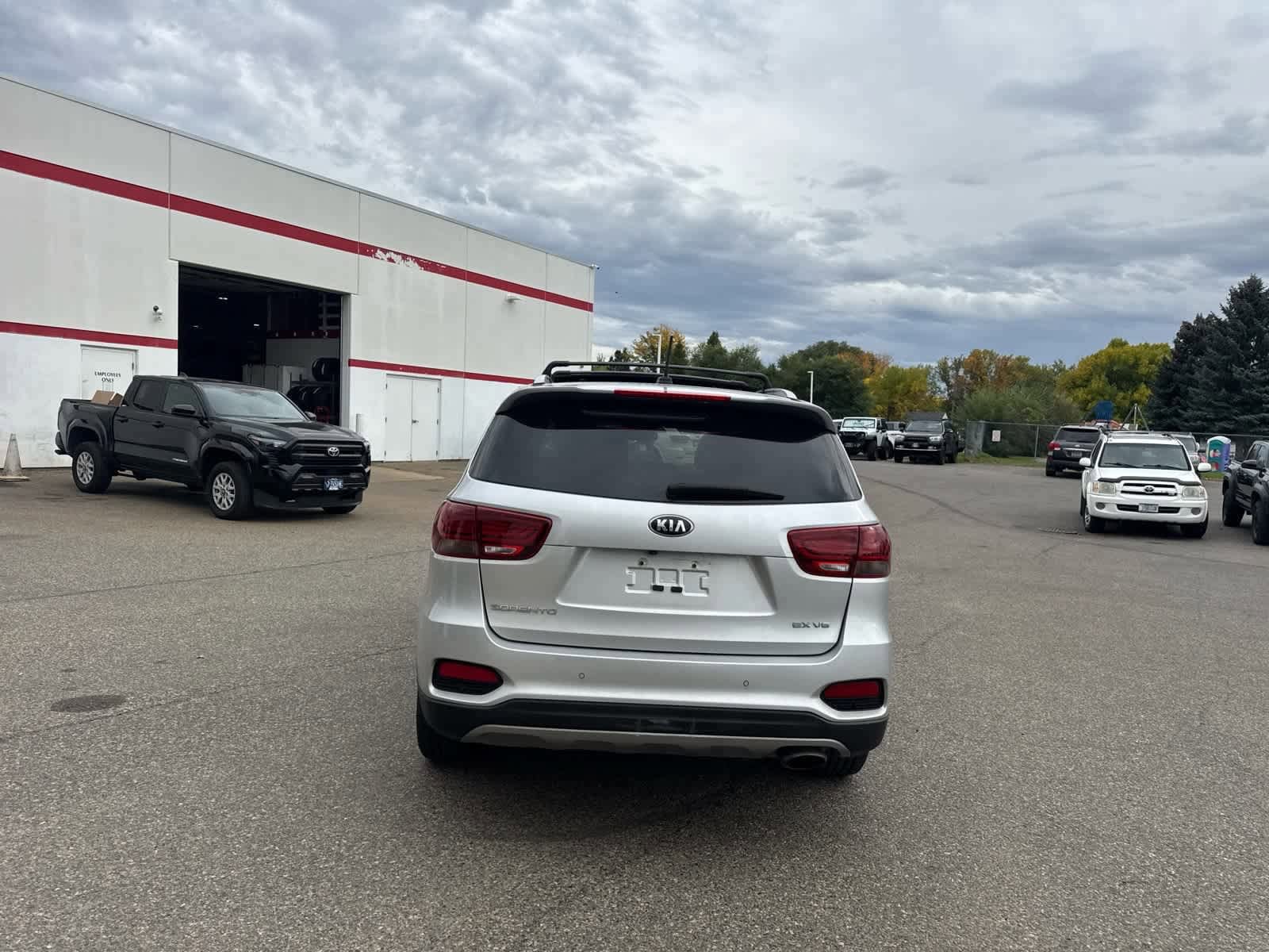 Thumbnail: 2020 Kia Sorento - 18