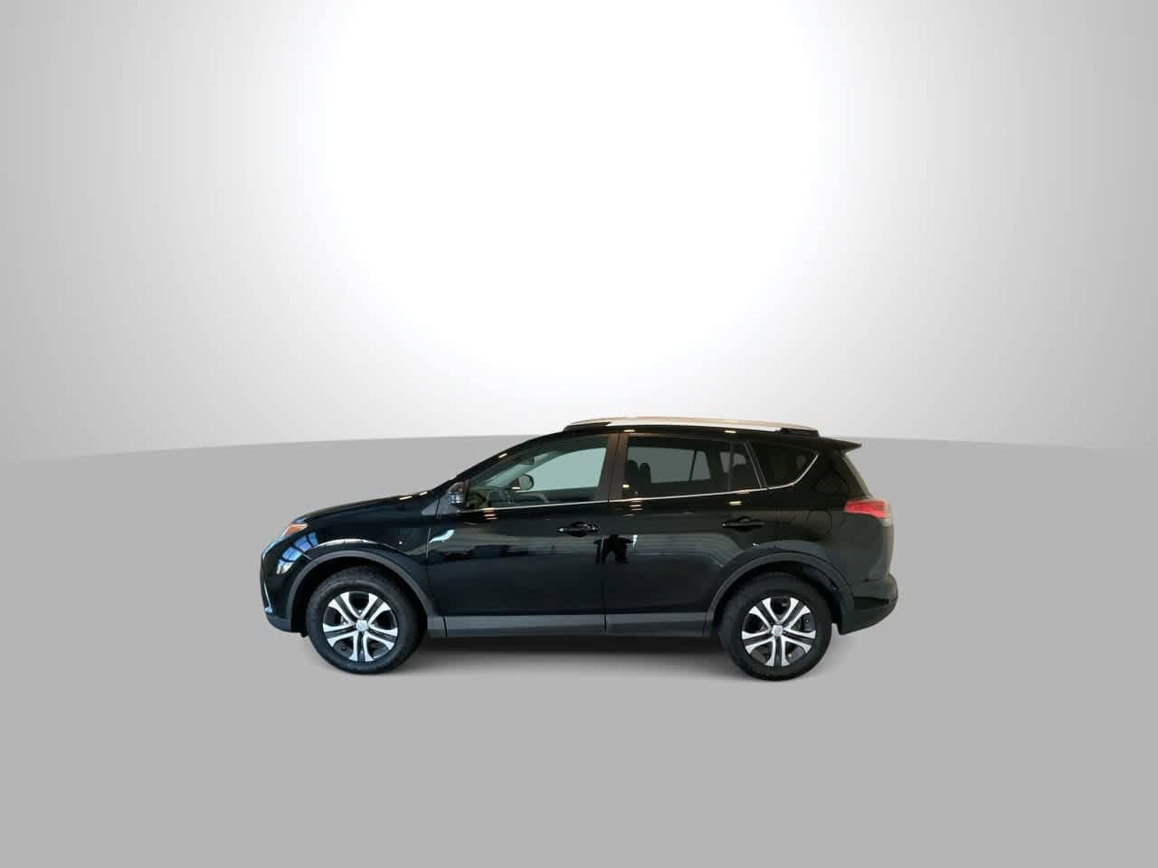 Thumbnail: 2016 Toyota RAV4 - 5