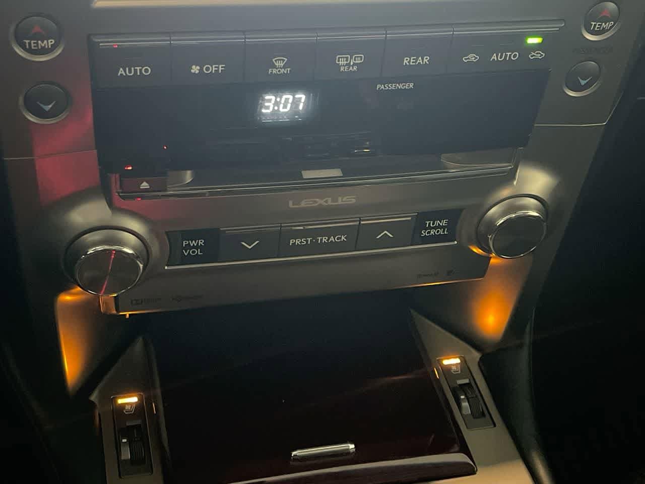 Thumbnail: 2019 Lexus GX - 19