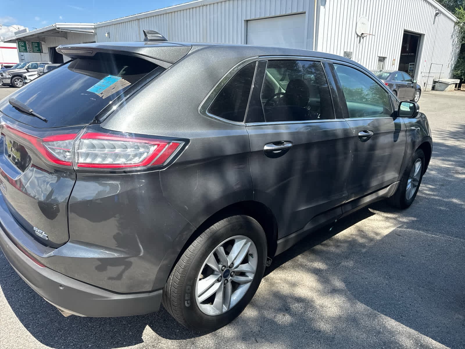 Thumbnail: 2018 Ford Edge - 8