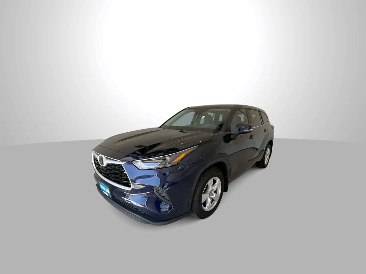 Thumbnail: 2023 Toyota Highlander - 4