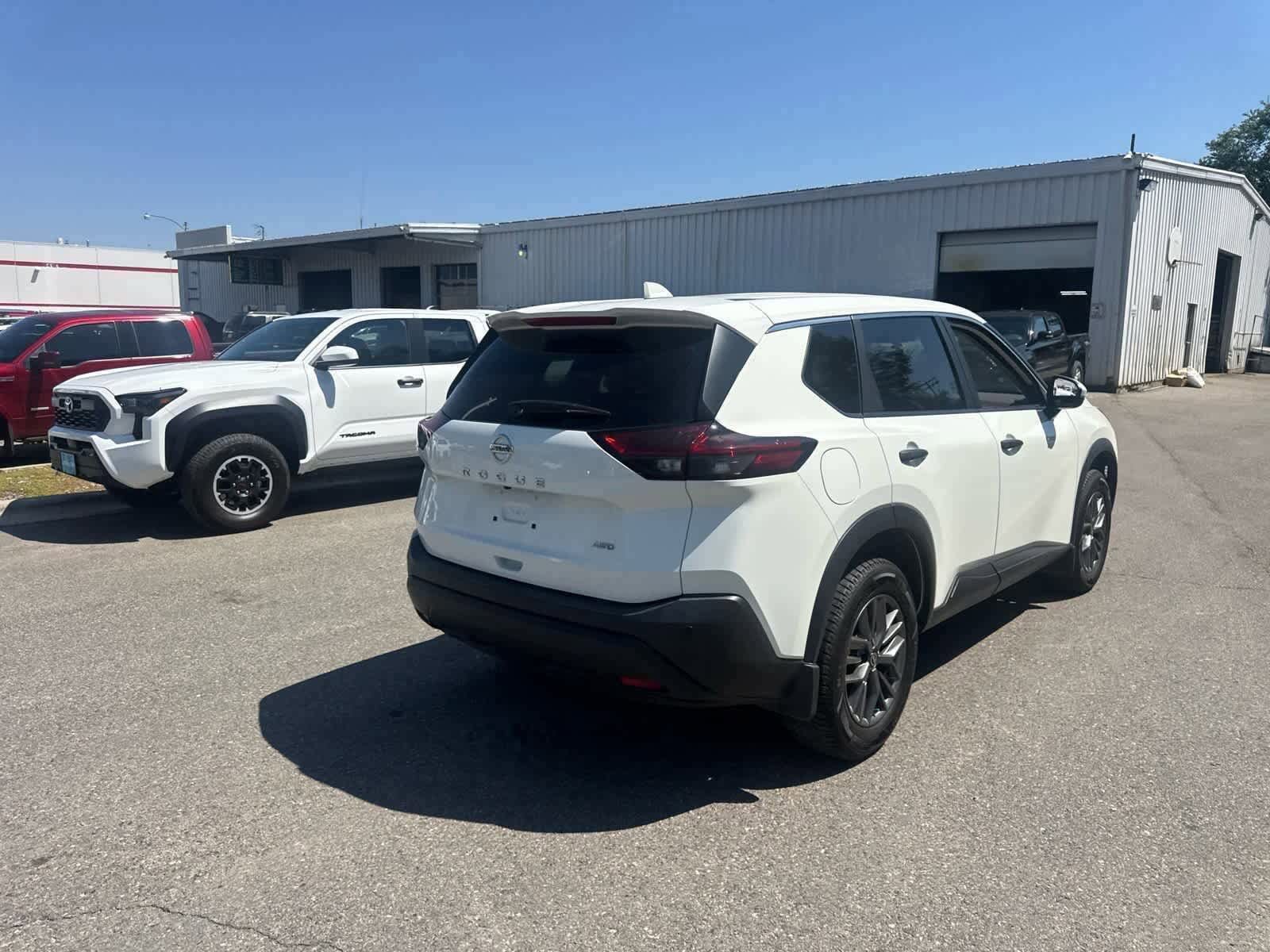 Thumbnail: 2021 Nissan Rogue - 21