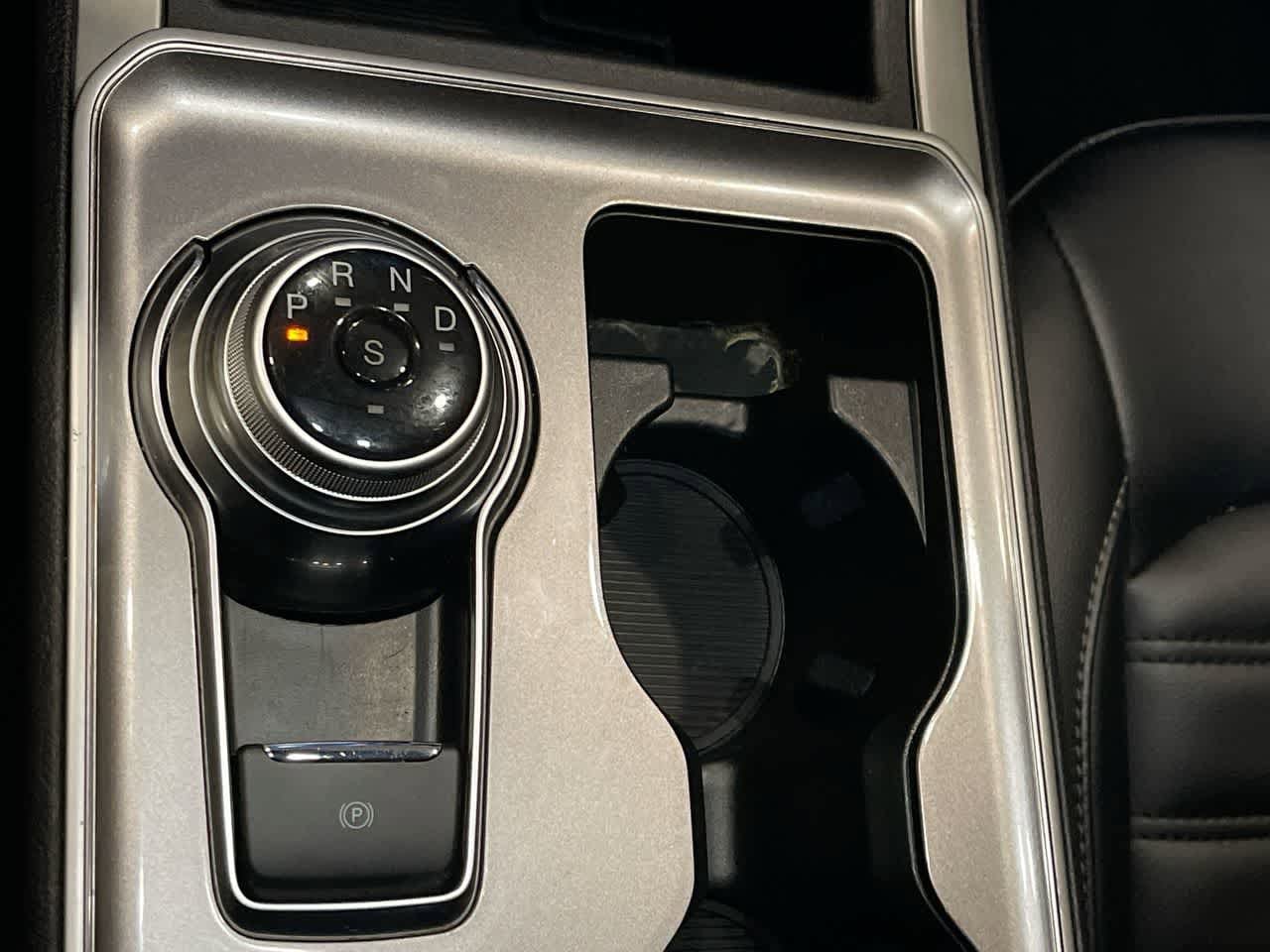 Thumbnail: 2024 Ford Edge - 19