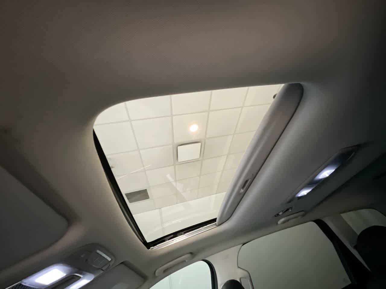 Thumbnail: 2020 Kia Telluride - 21