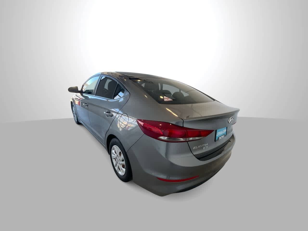 Thumbnail: 2018 Hyundai Elantra - 6