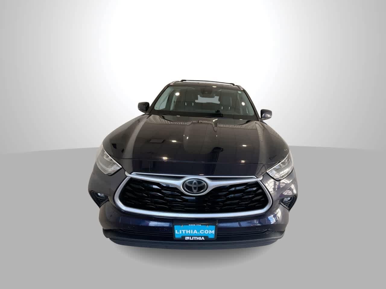 Thumbnail: 2020 Toyota Highlander - 3