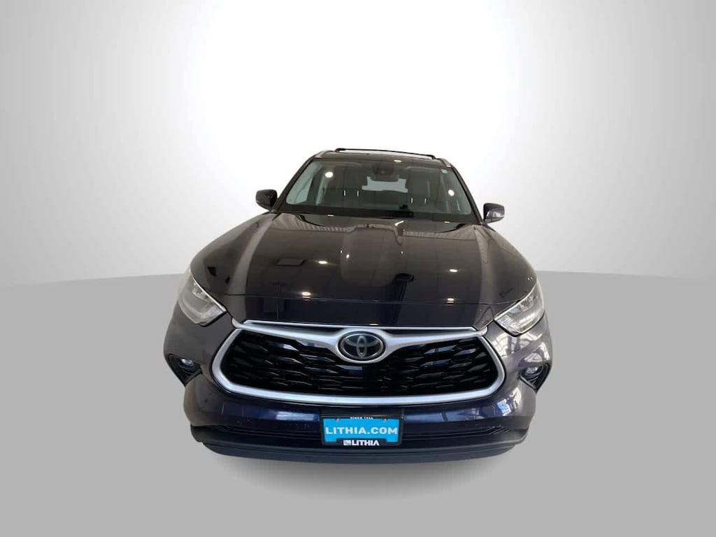 Used 2020 Toyota Highlander XLE Sport Utility