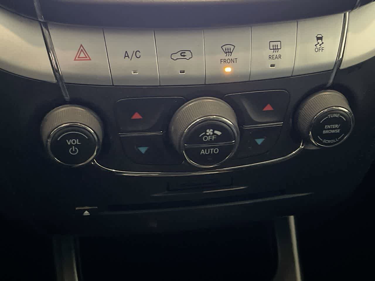 Thumbnail: 2019 Dodge Journey - 19