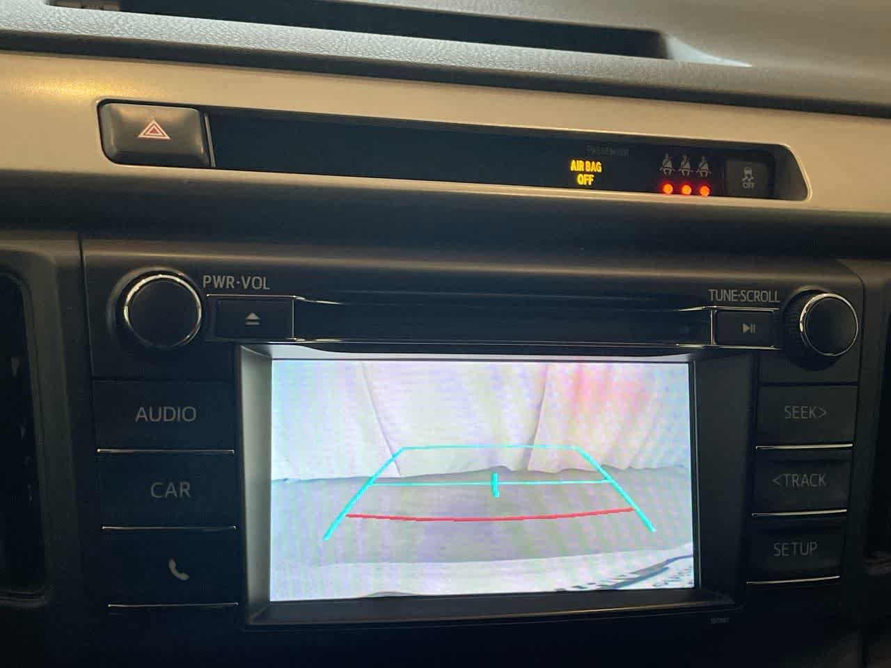 Thumbnail: 2018 Toyota RAV4 - 17