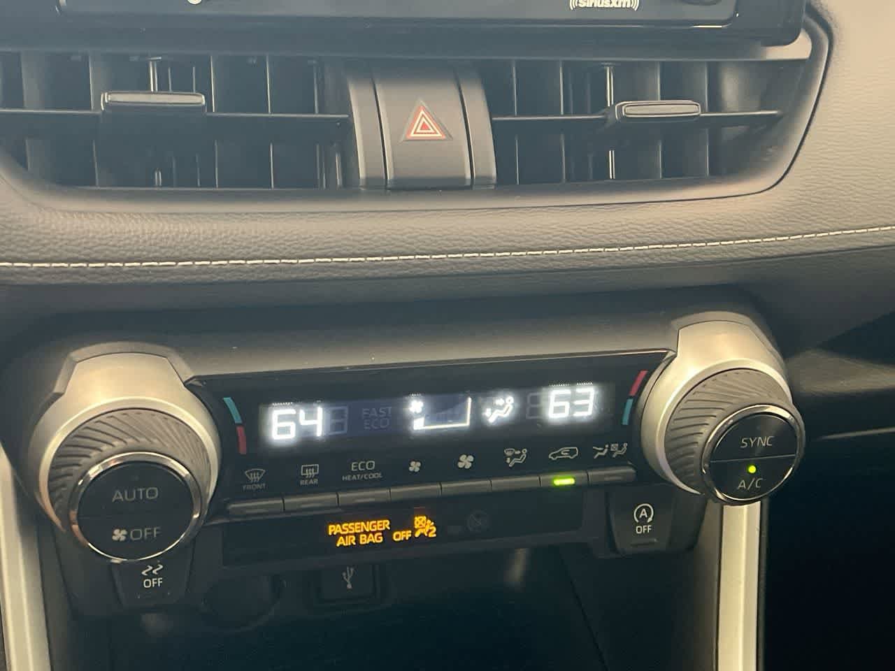 Thumbnail: 2022 Toyota RAV4 - 19