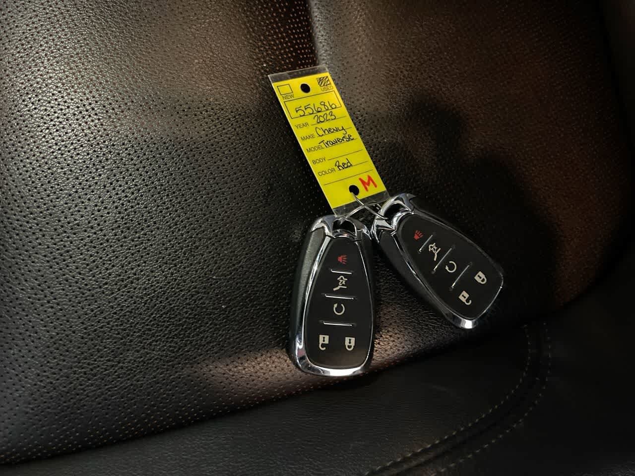 Thumbnail: 2023 Chevrolet Traverse - 28