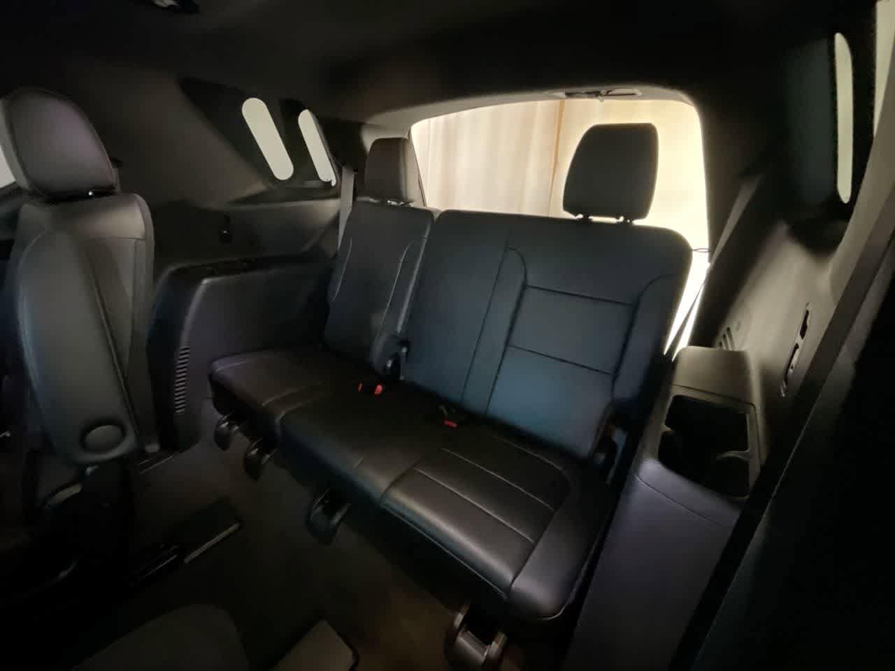 Thumbnail: 2023 Chevrolet Traverse - 24