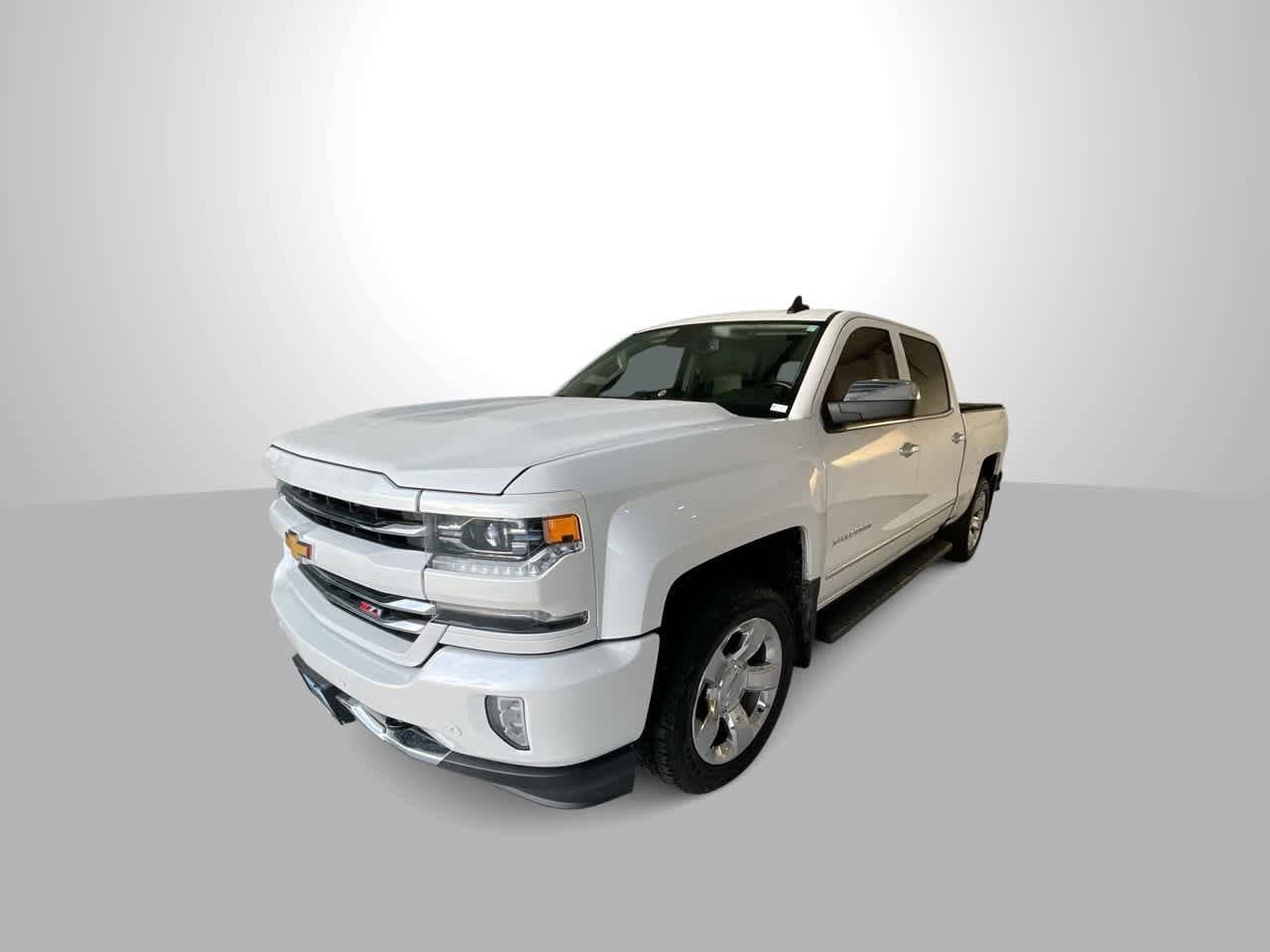Thumbnail: 2018 Chevrolet Silverado 1500 - 4
