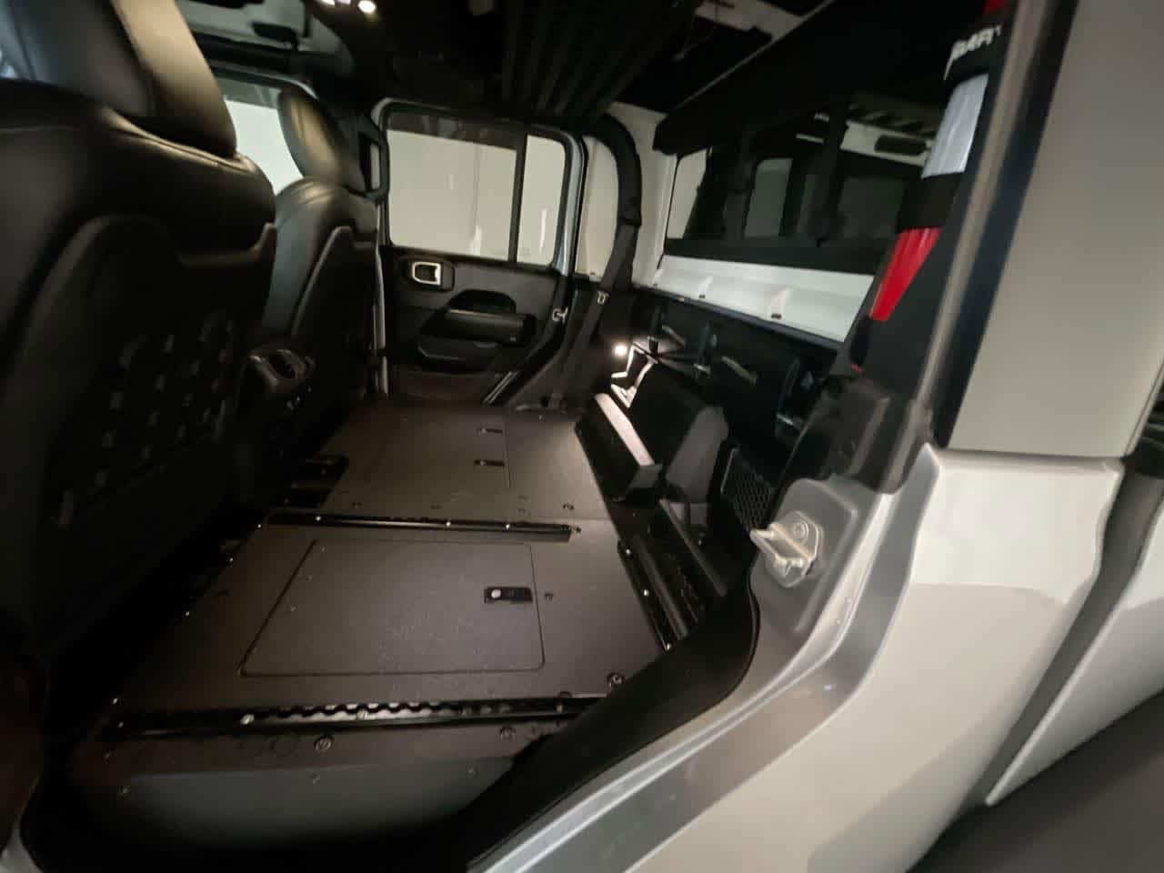 Thumbnail: 2020 Jeep Gladiator - 23