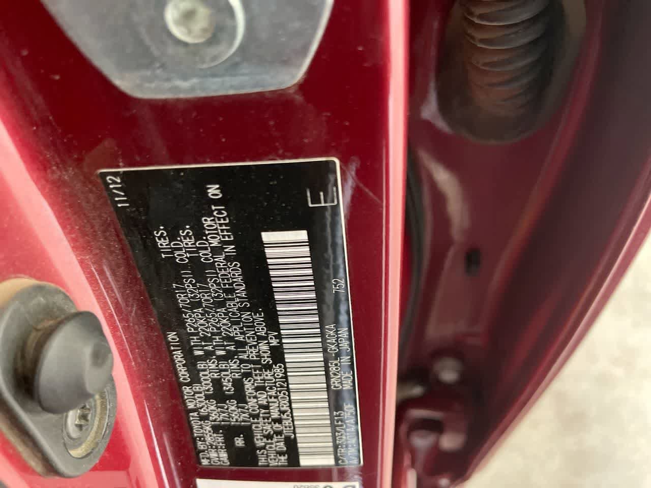 Thumbnail: 2013 Toyota 4Runner - 28