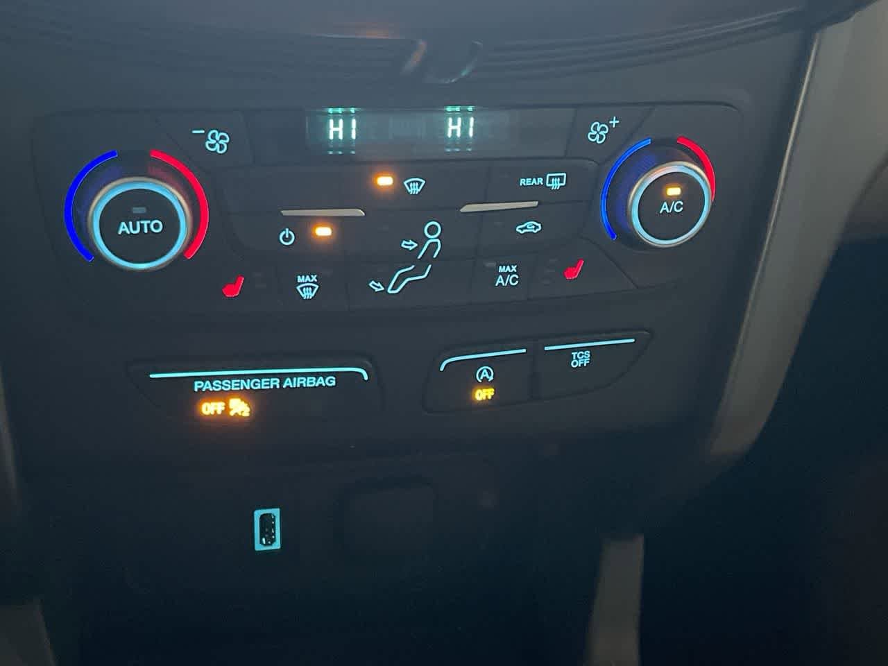 Thumbnail: 2018 Ford Escape - 19