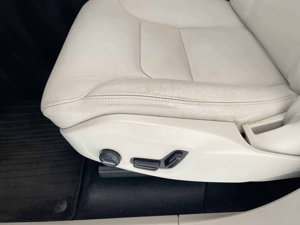Thumbnail: 2019 Volvo XC90 - 12