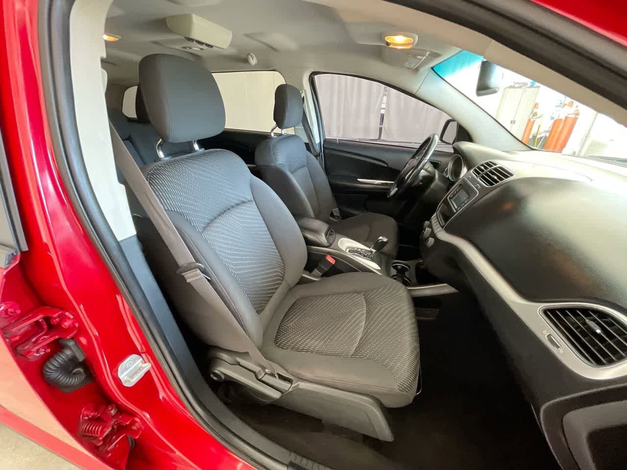 2017 Dodge Journey SE 21