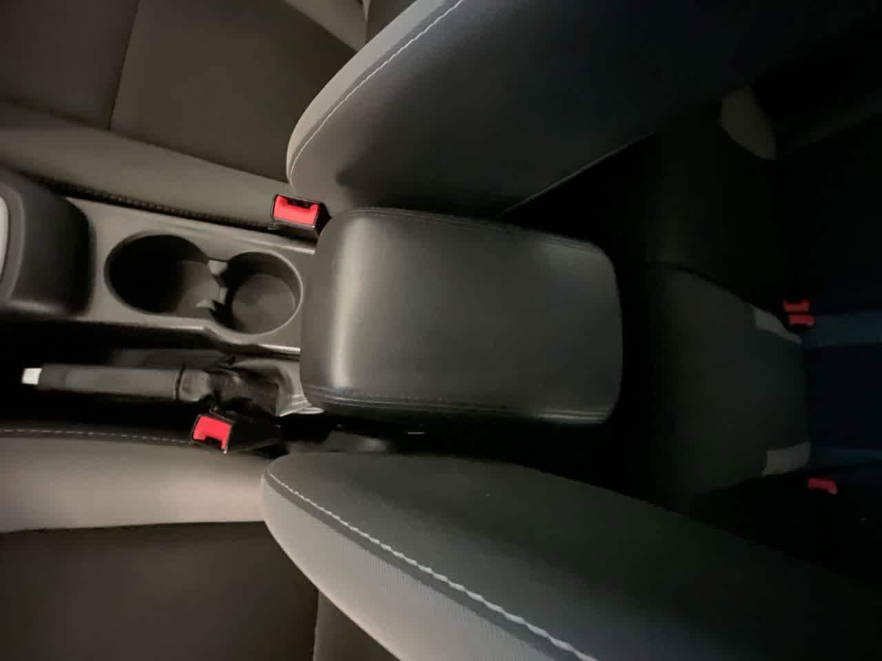 Thumbnail: 2014 Ford Focus - 19