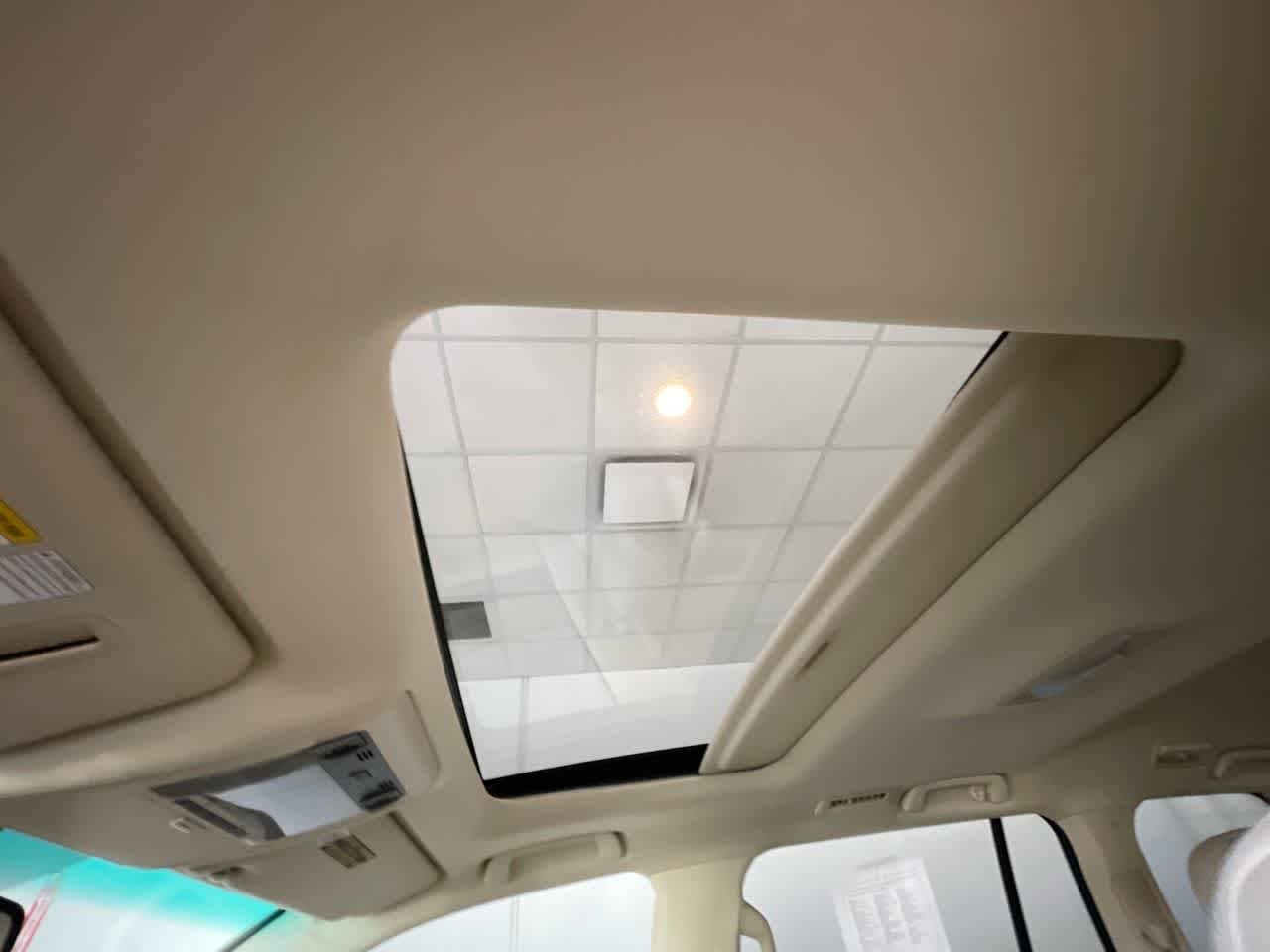 Thumbnail: 2015 Lexus LX - 22