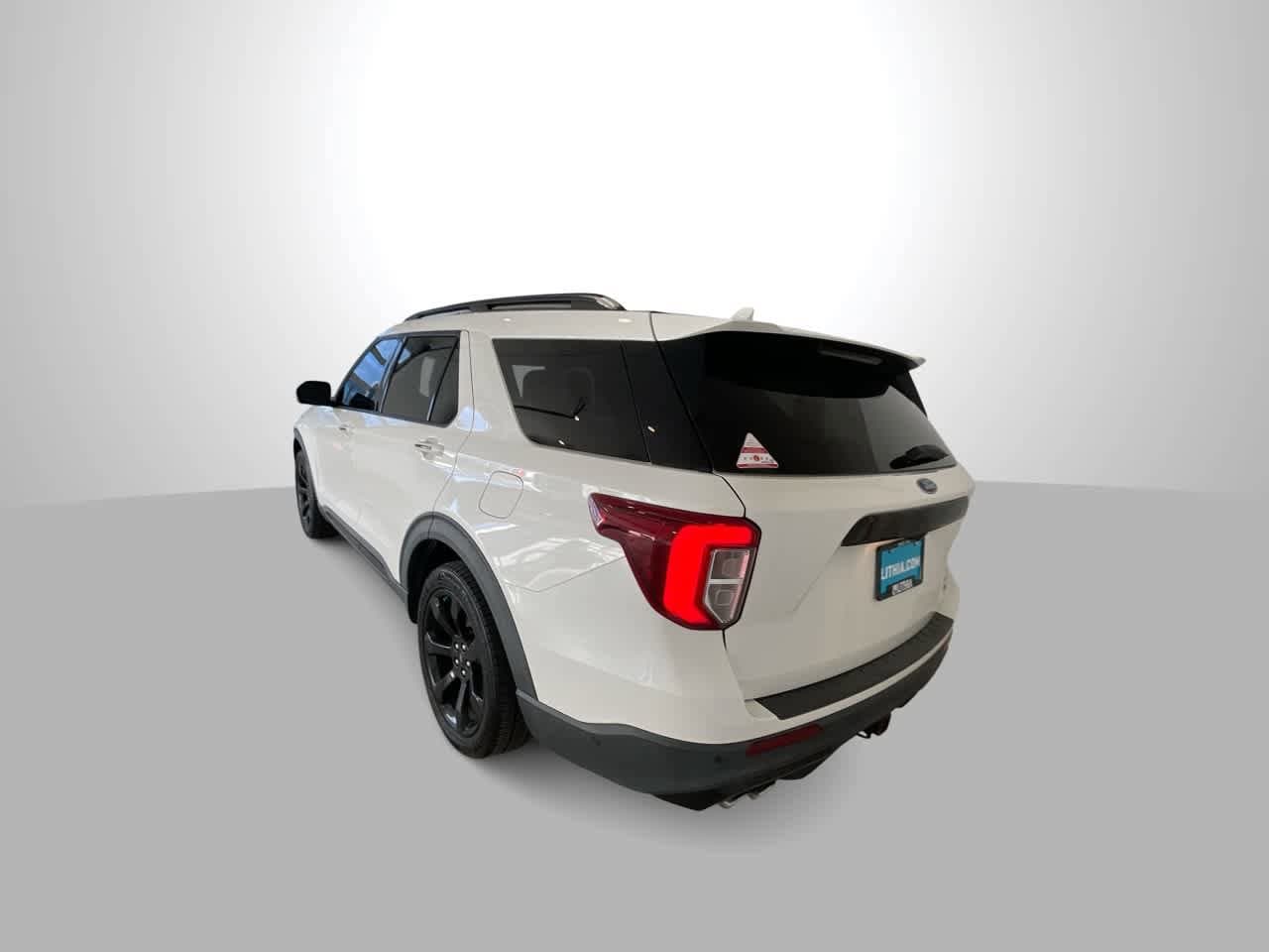 Thumbnail: 2021 Ford Explorer - 7