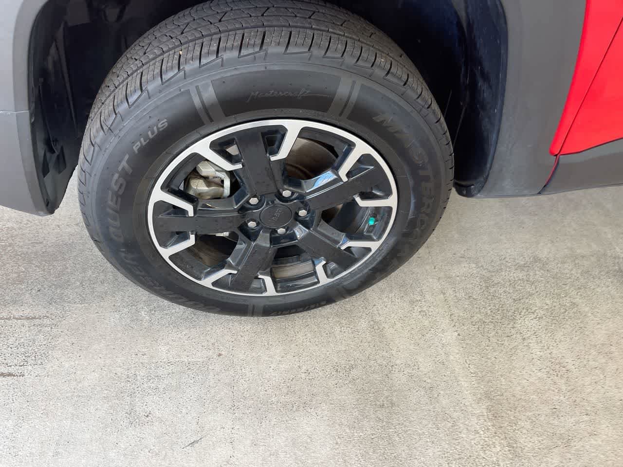 Thumbnail: 2023 Jeep Renegade - 10