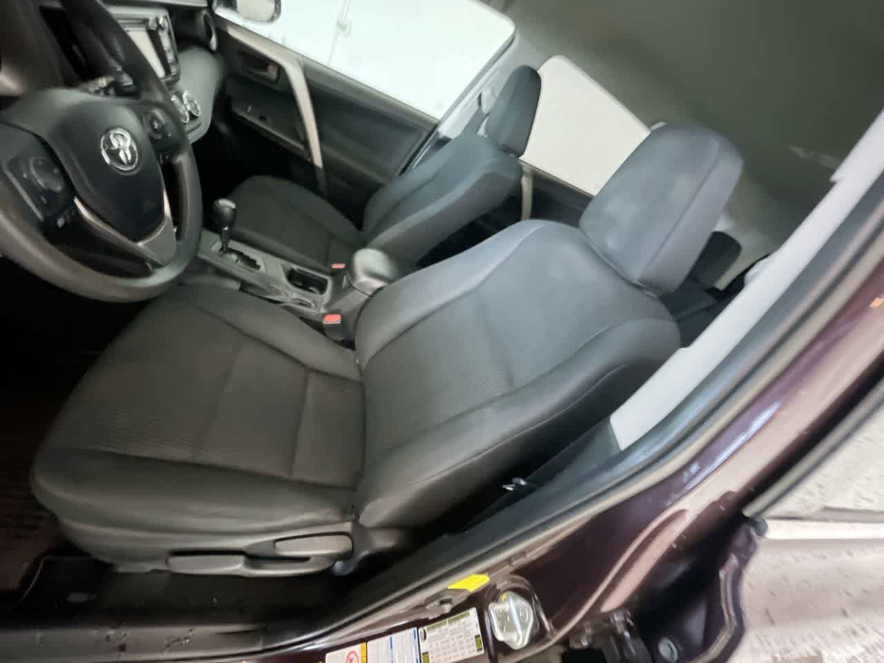 Thumbnail: 2018 Toyota RAV4 - 11