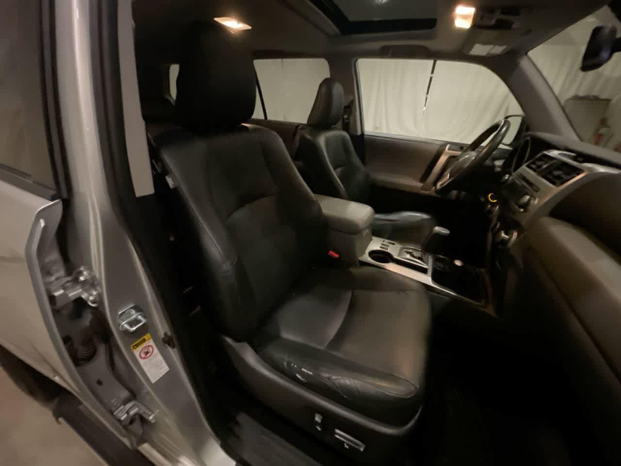 Thumbnail: 2011 Toyota 4Runner - 24