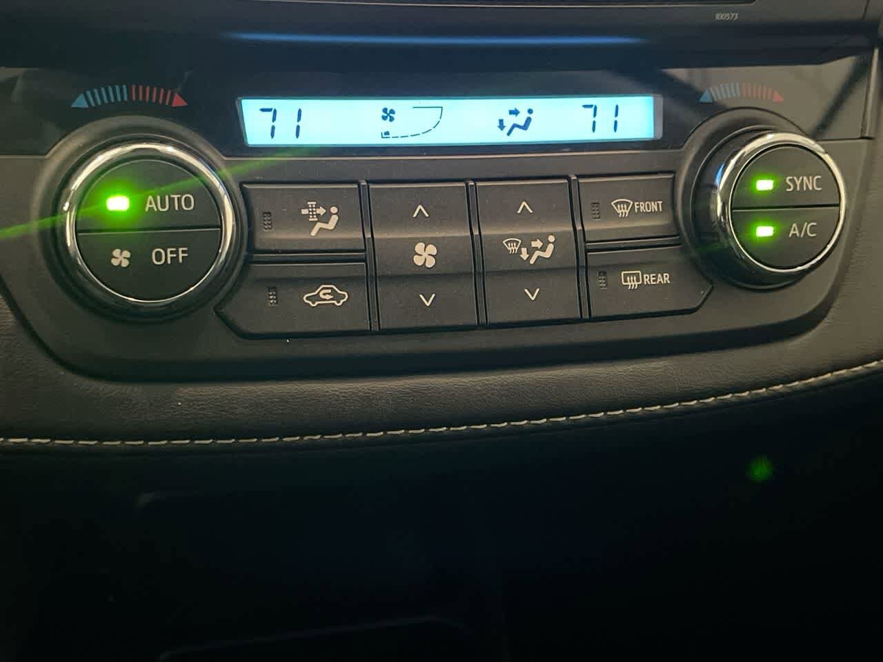 Thumbnail: 2018 Toyota RAV4 - 18