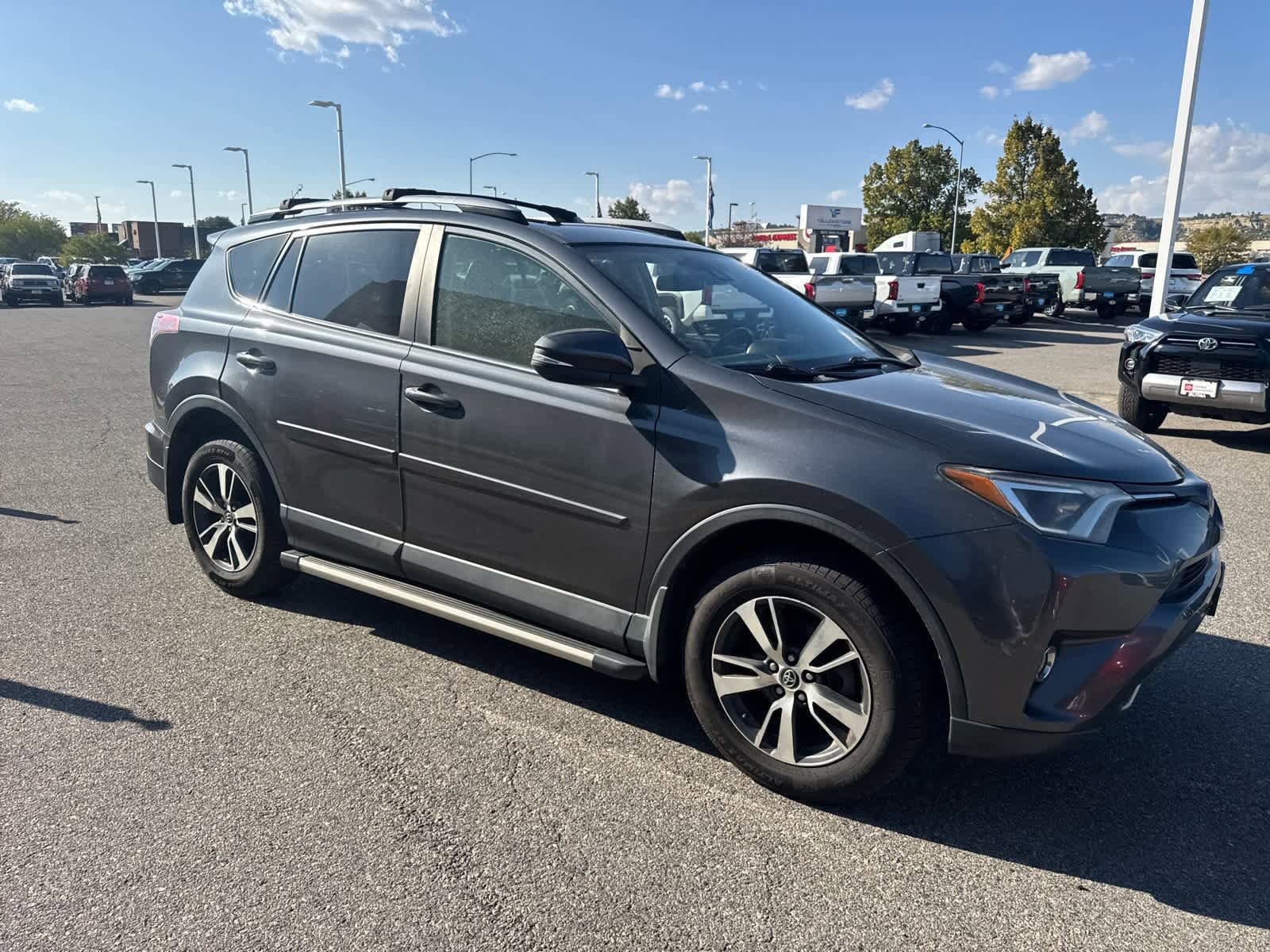 Thumbnail: 2018 Toyota RAV4 - 13