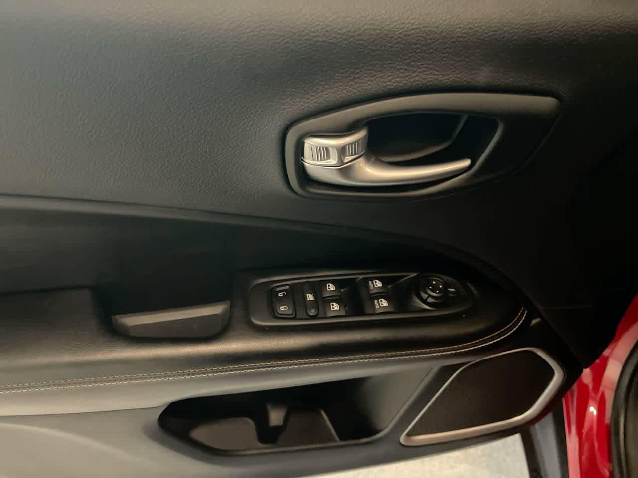 Thumbnail: 2021 Jeep Compass - 13