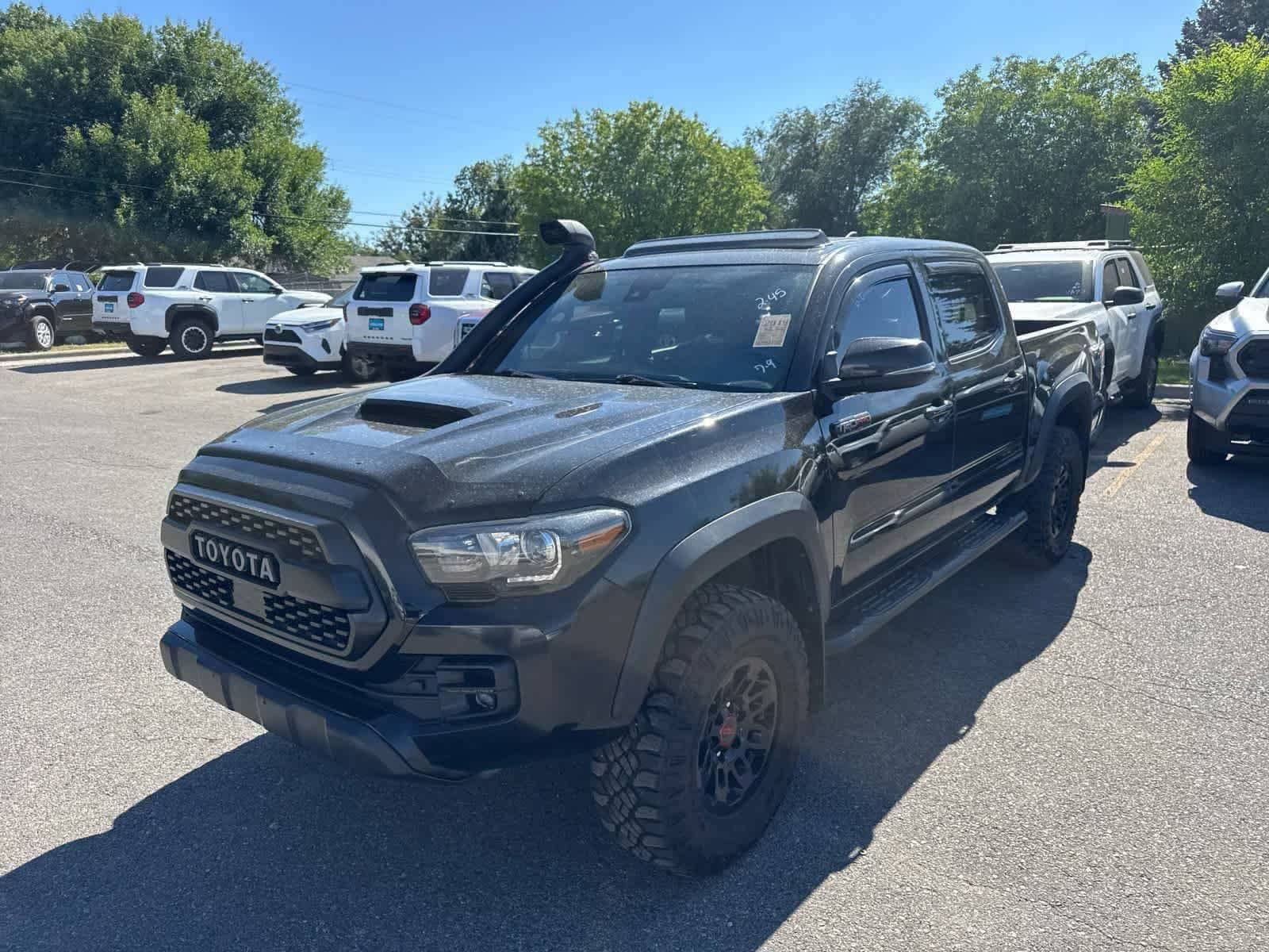 Thumbnail: 2019 Toyota Tacoma - 3