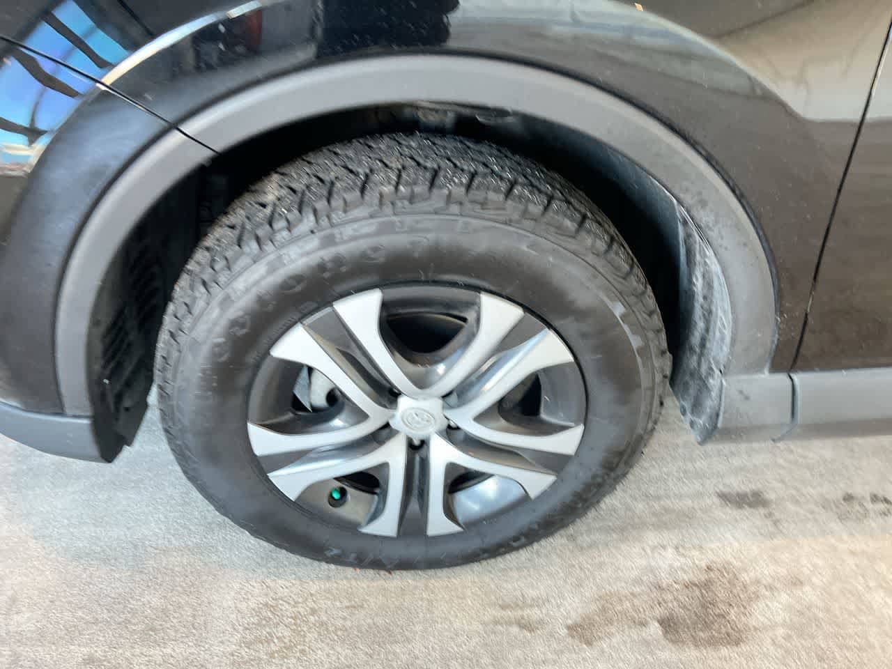 Thumbnail: 2016 Toyota RAV4 - 10