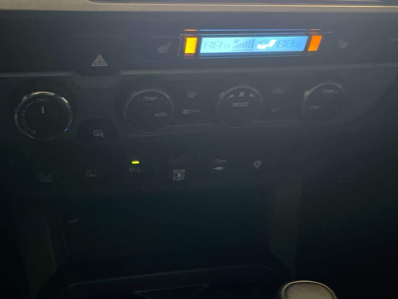 Thumbnail: 2019 Toyota Tacoma - 19