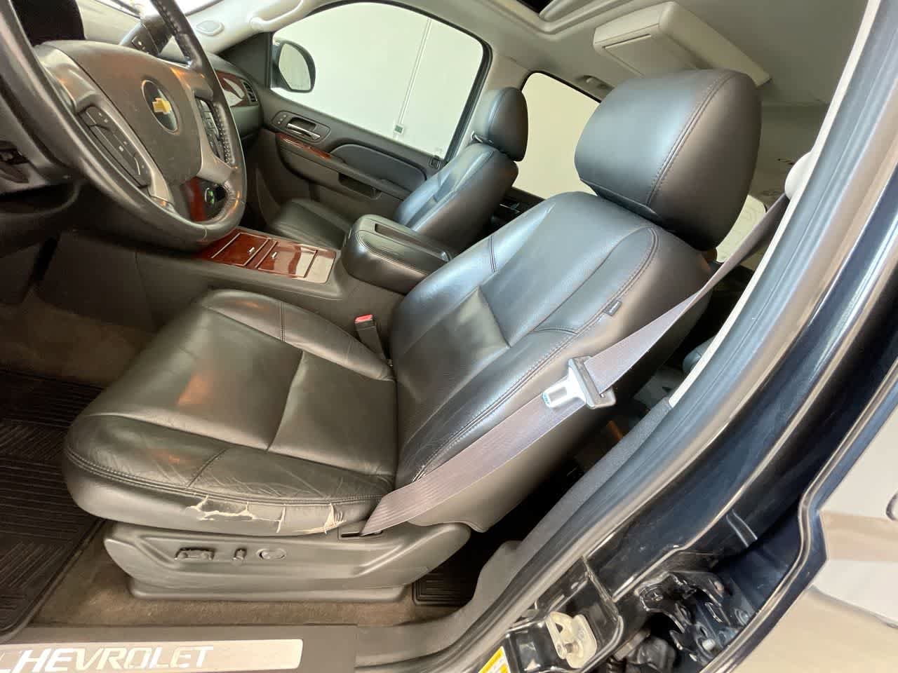 Thumbnail: 2011 Chevrolet Tahoe - 11