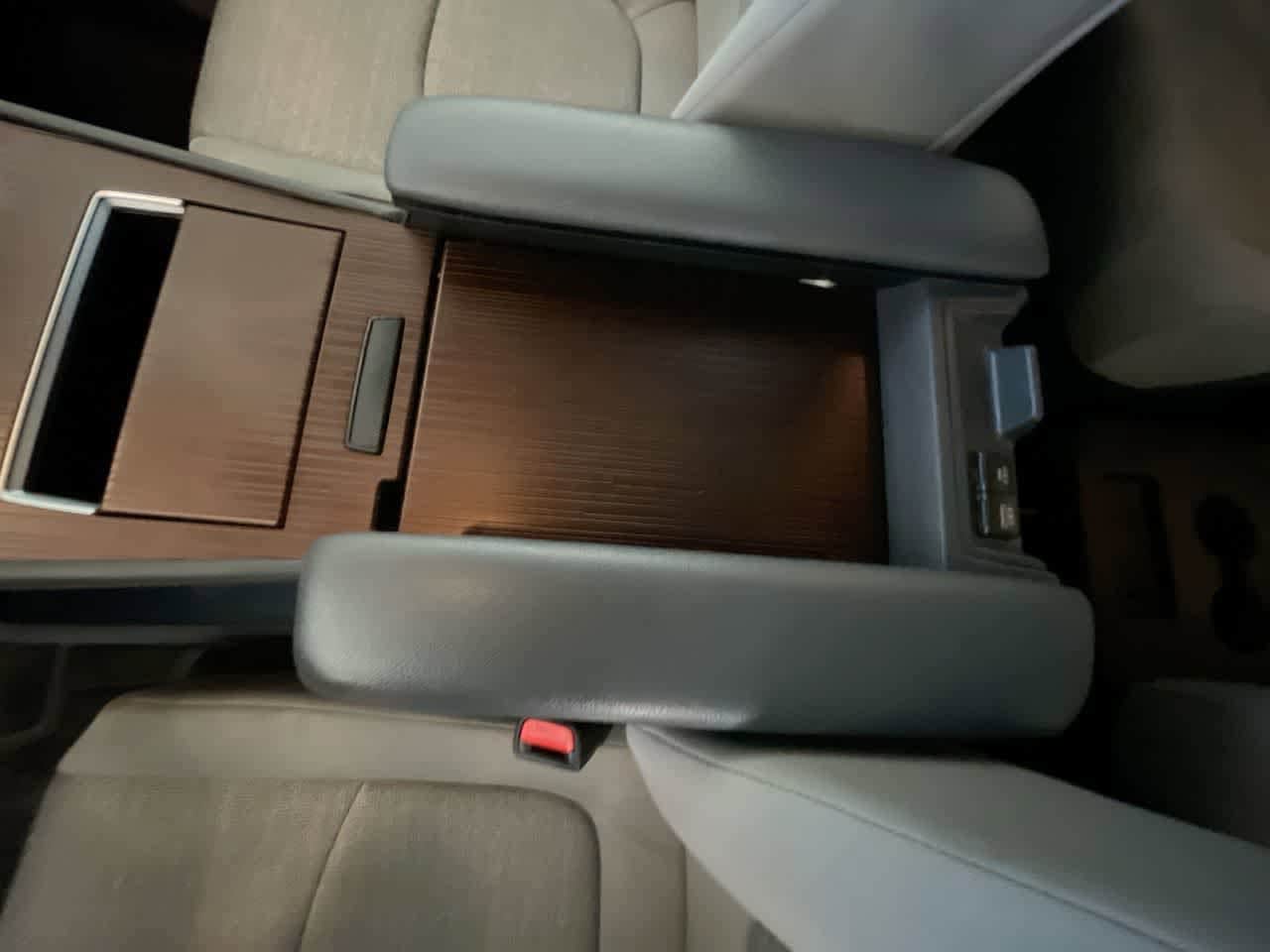 Thumbnail: 2023 Toyota Sienna - 21