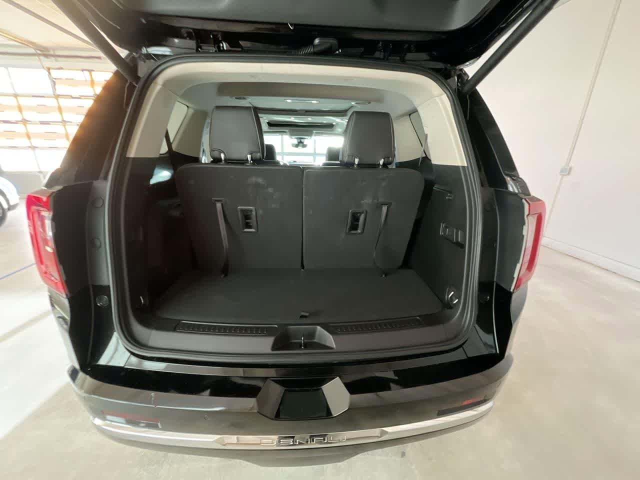 Thumbnail: 2021 GMC Acadia - 29