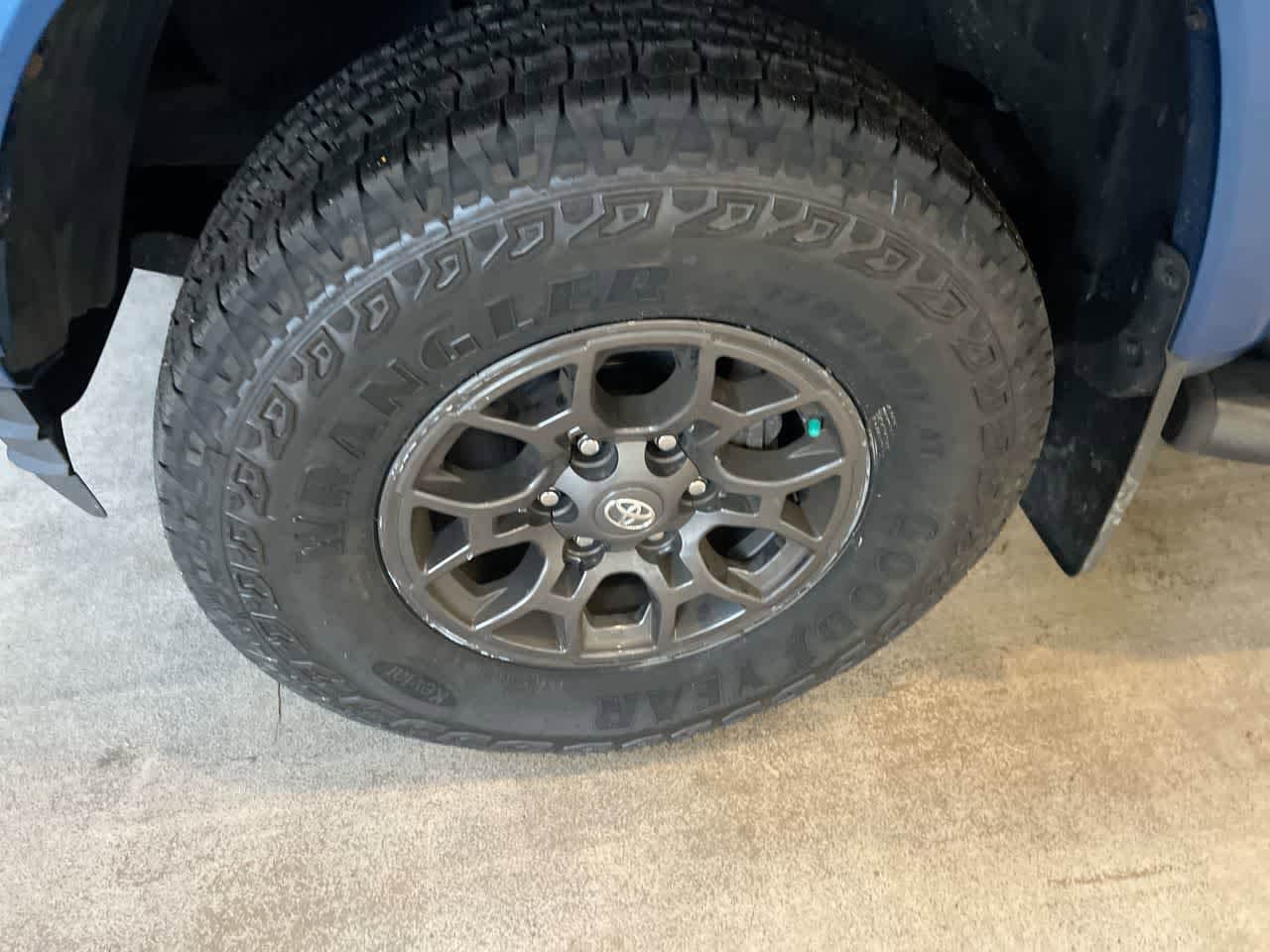 Thumbnail: 2018 Toyota Tacoma - 10