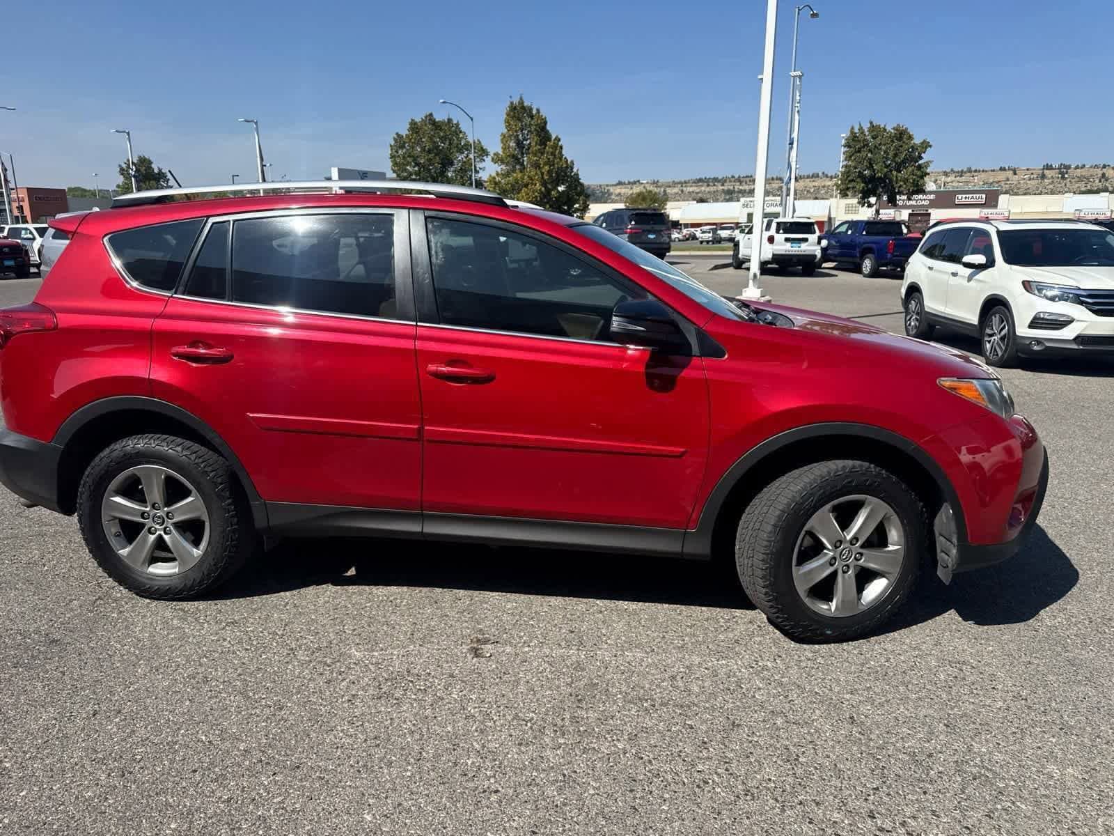 Thumbnail: 2015 Toyota RAV4 - 15