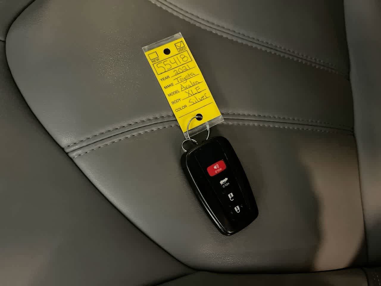 Thumbnail: 2021 Toyota Avalon - 27