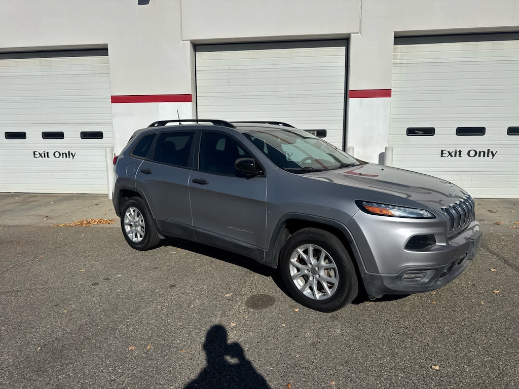 Used 2017 Jeep Cherokee Sport Sport Utility